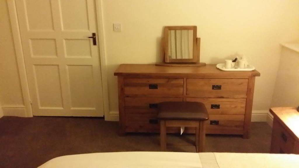 Roosecote Guest House Barrow-in-Furness Zimmer foto